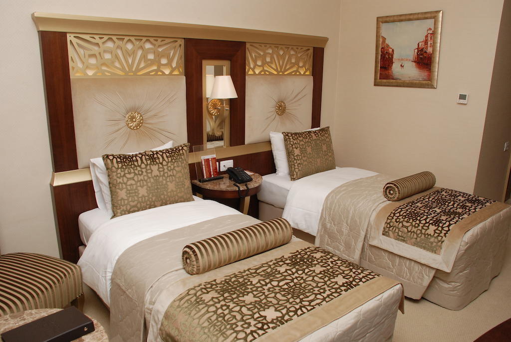 Qafqaz Karvansaray Hotel Gabala Rum bild