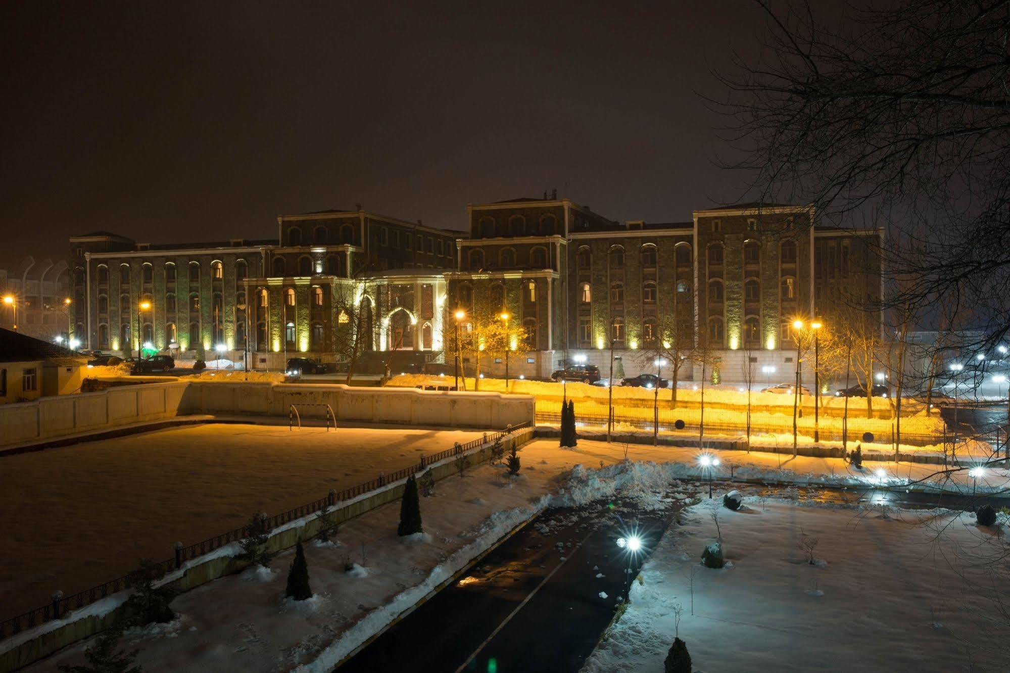 Qafqaz Karvansaray Hotel Gabala Exteriör bild