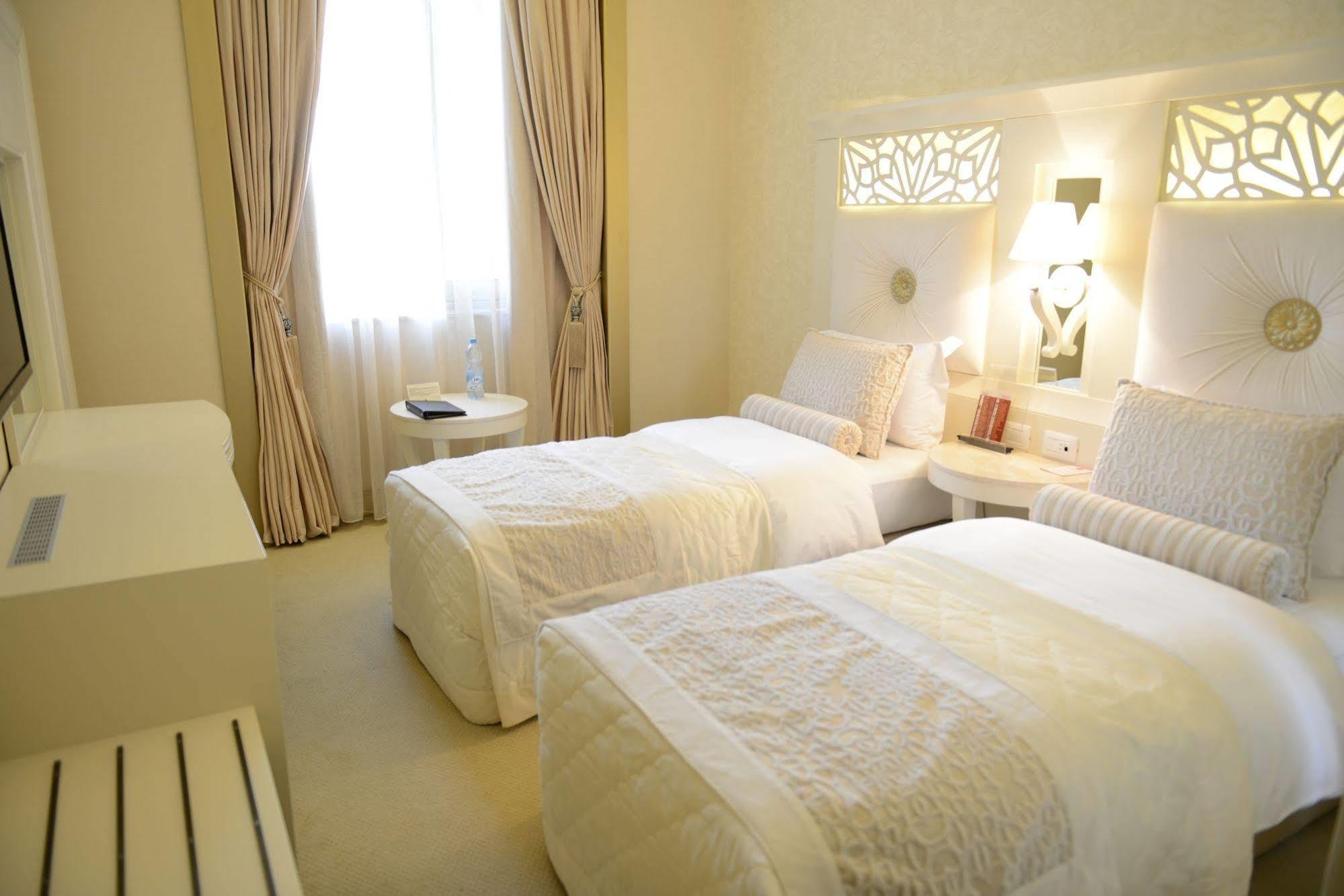 Qafqaz Karvansaray Hotel Gabala Exteriör bild